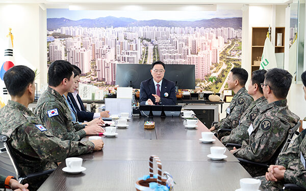 강수현 양주시장, ‘예비군 지휘관 간담회’ 참석 관계자 격려