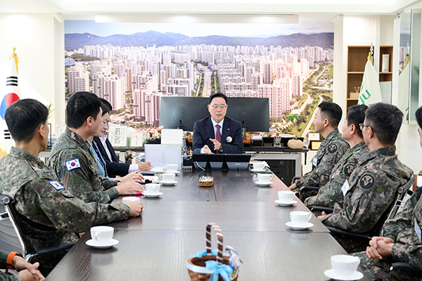 강수현 양주시장, ‘예비군 지휘관 간담회’ 참석 관계자 격려