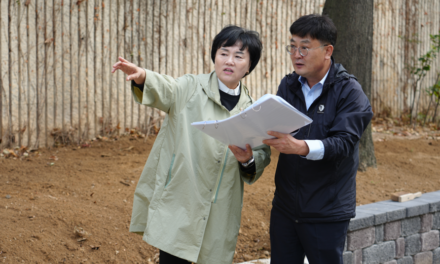 배준경 노원구의원, 한내공원 황톳길 조성 현장 점검