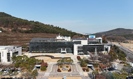 양주시, 경기패션창작스튜디오 패션디자이너와 첫 전시회 개최 양주 섬유 우수성 선보여