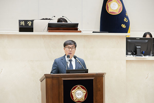 용인특례시의회, 헌정을 파괴하고 국가적 위기를 고조시키는 윤석열 긴급 체포 및 탄핵 촉구 결의안 채택