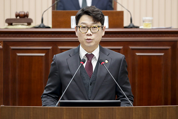 구리시의회, 김용현 의원‘구리시의회 의원 윤리강령 및 윤리실천규범에 관한 조례’ 일부개정