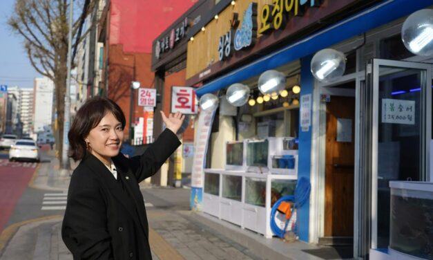 서울시 윤선희 노원구의원, 공릉역 먹자골목 활성화 방안 모색 위해 현장 방문