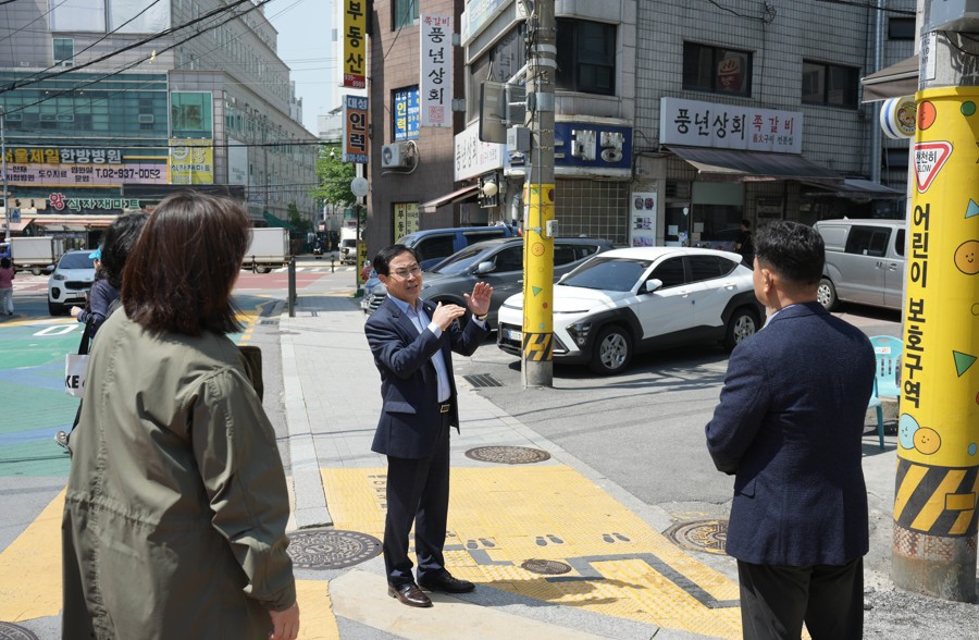안복동 노원구의원, 어린이 보호구역 안전 강화 및 주민 건강 증진 위한 현장 소통 행보