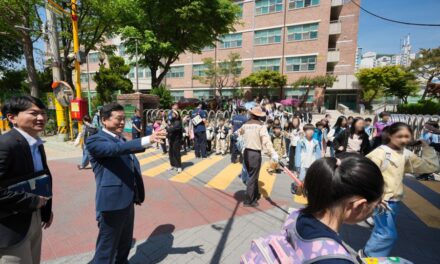손영준 노원구의장, 중계본동 수암초등학교 어린이 통학로 안전 살펴