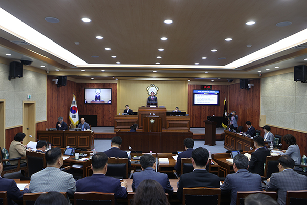 가평군의회, 제330회 임시회 개회