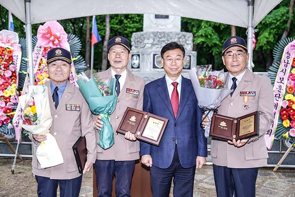 신상진 성남시장, 제27주년 월남전참전기념탑 건립 기념행사 참석