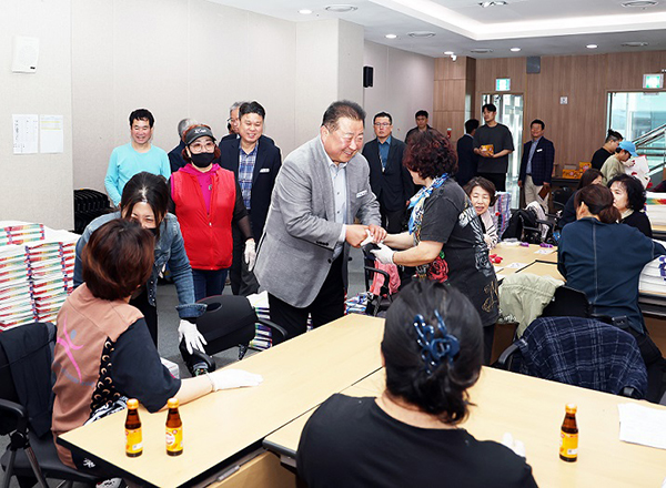 김경일 파주시장, 제21대 대선 선거공보 발송 종사자 격려