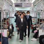 주광덕 남양주시장, 마석-상봉 셔틀 열차 첫 운행일 현장 점검