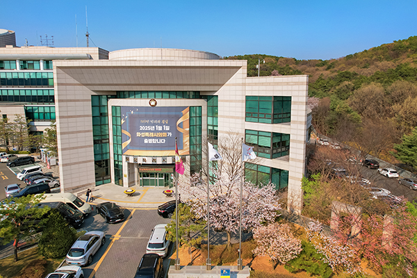 화성특례시의회, 배정수 의장 복수담당관제 개정 환영