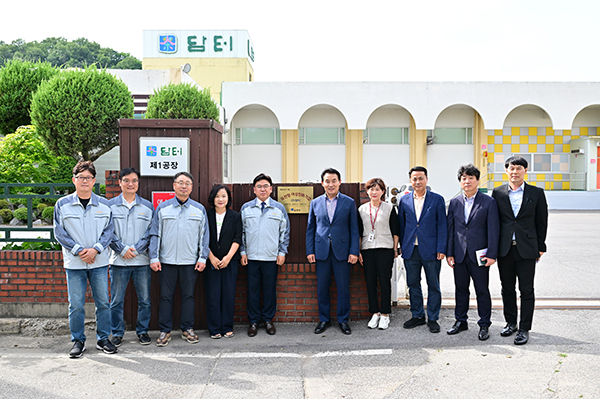 포천시, 2025년 포천형 여성친화기업 인증서 수여