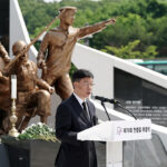 신상진 성남시장, 새로 이전된 현충탑에서 열린 첫 추념식 참석