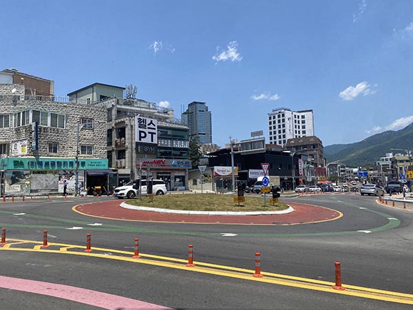 전진선 양평군수, 양평대교 회전교차로 개선 공사 완료 교통서비스 수준 향상