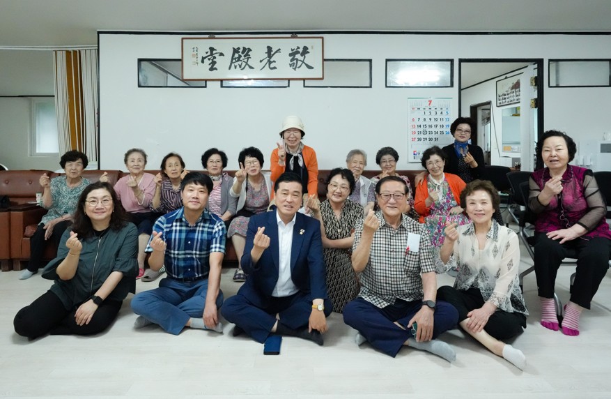손영준 노원구의장, 연일 폭염에 어르신 건강 살피기 위해 경로당 찾아