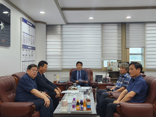 고양특례시의회, 김운남 의장 농업 현안 청취 도농복합도시 미래 농정 논의