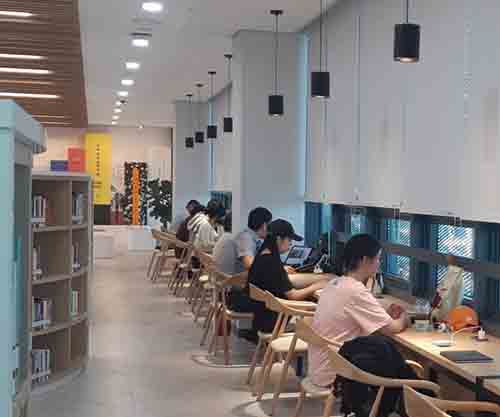 동두천시, 무더위 피해 도서관으로 시민 쉼터로 각광
