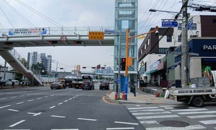 서울 금천구, 석수역 보도육교 엘리베이터 교체 완료