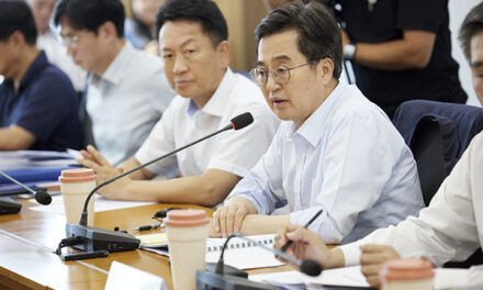 김동연 경기도지사, 현장에서 중소기업 애로사항 듣고 중소기업 지원 시 ‘낮은 문턱’ 강조
