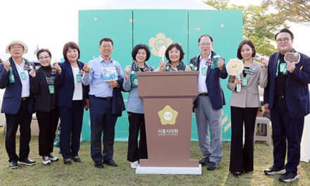 시흥시의회, 민들레 홑씨로 피운 소통의 꽃 갯골축제 홍보부스 성료