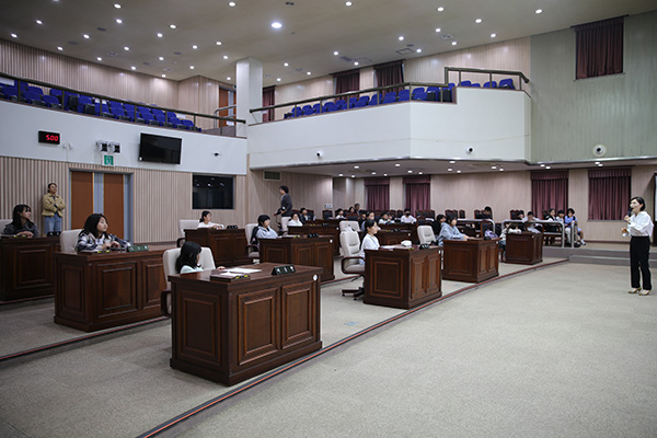 군포시의회, 초등 탐험가들 맞이