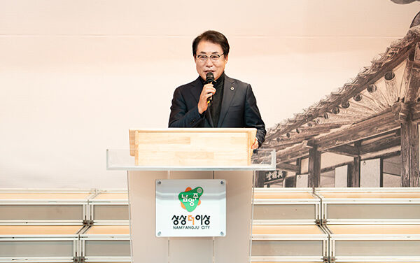 남양주시의회, ‘2025년 성탄감사예배 및 성탄 트리 점등식’참석