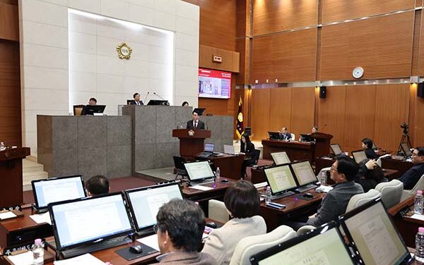 서울 금천구의회, 금천구 국민의힘 법원의 부의장 복귀결정에“이제 민주당이 책임질 시간”