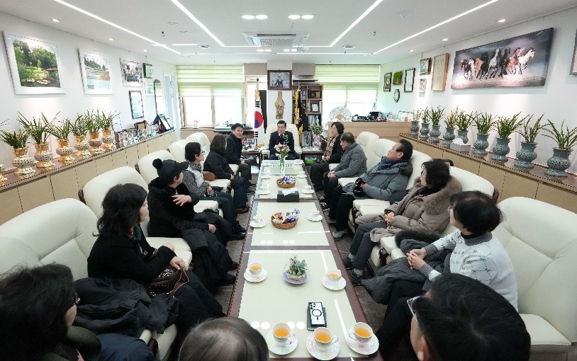 노원구의회 손영준 의장, 공인중개사협회와 부동산 정책·지역 개발 방향 논의