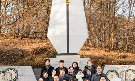 남양주시의회, 신년 현충탑·정약용 묘역 참배로 의정활동 시작