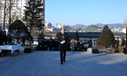 동두천시, 2026년 병오년 새해맞이 현충탑 참배