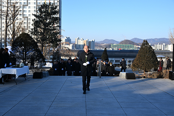 동두천시, 2026년 병오년 새해맞이 현충탑 참배