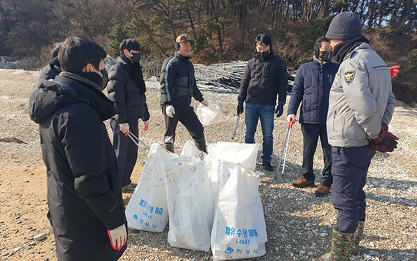 화성특례시, 국화도 민관 합동 해양방제 활동 실시