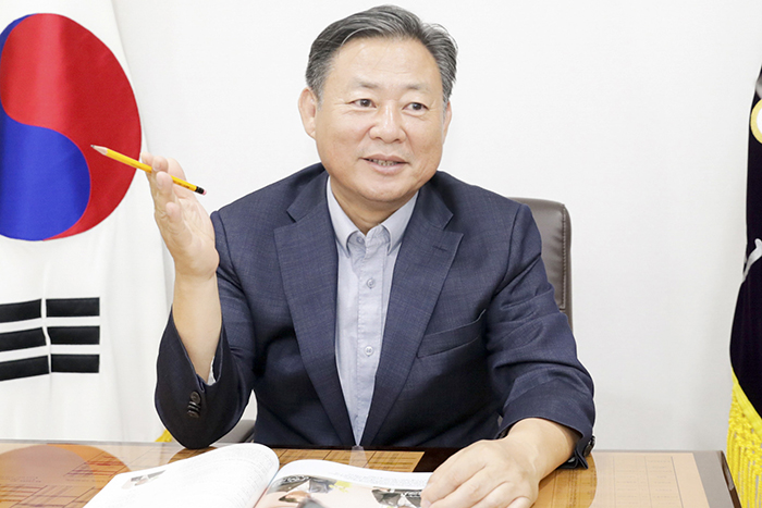 인터뷰 – 제9대 구리시의회 후반기 신동화 의장