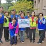 노원구 상계1동 바르게살기위원회·자율방범대, 어버이날 맞아 어르신들께 ‘사랑의 카네이션’ 150개 전달