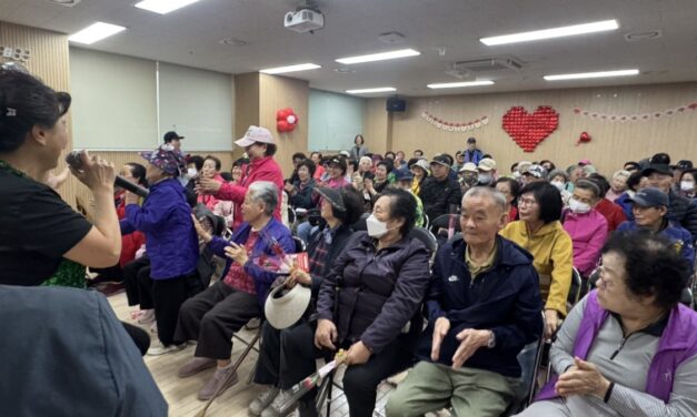 노원구 중계종합사회복지관, 지역사회와 함께하는 어버이날 ‘사랑해孝 감사해孝’ 성료