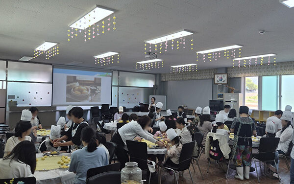 안양시, 가족센터 한부모 가족 농촌 체험 “실버 세대가 든든한 후원”