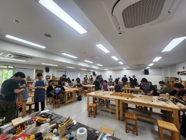 의왕시, 세대공감 목공체험 프로그램 운영