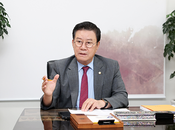오산시의회, 이상복 의장 “시민 곁에서 함께한 9대 의정 뜻깊은 시간”