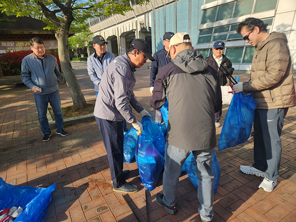 동두천시, 동두천기독교장로연합회 신시가지 환경정화 봉사 활동 실시