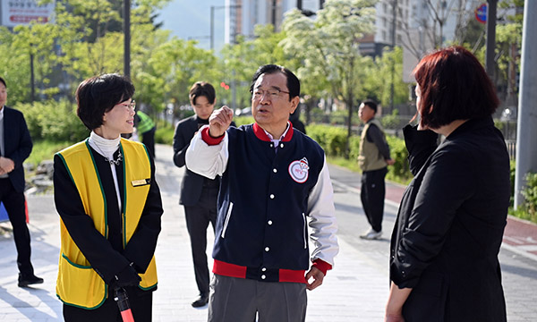 하남시, 감일 신우초 앞 교량 인도 확장 한 달 앞당겨 조기 개방