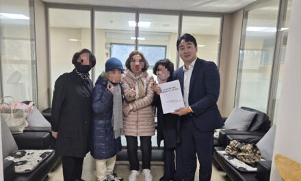 파주시의회, 손성익 의원 운정호수공원 맨발걷기길 개선 논의”