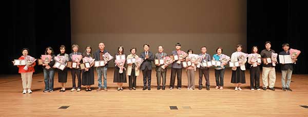 군포시, 제54회 어버이날 기념식 성료 “세대를 잇는 사랑, 노인이 행복한 도시”