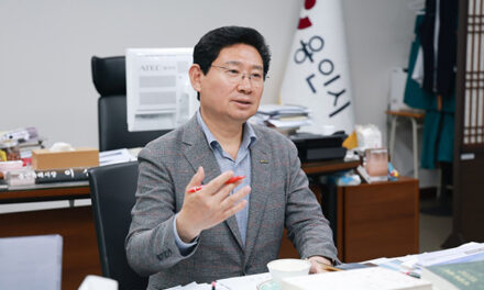 이상일 용인특례시장, “용인 국가산단 반도체 팹 지방으로 안 간다고 삼성전자 확인”