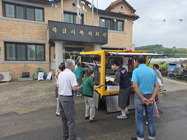 연천군, 찾아가는 이동장터 ‘행복마차’ 시범운영 첫 시작
