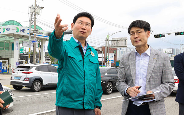 이상일 용인특례시장, SNS 시민 글 보고 한국민속촌입구삼거리 현장 점검