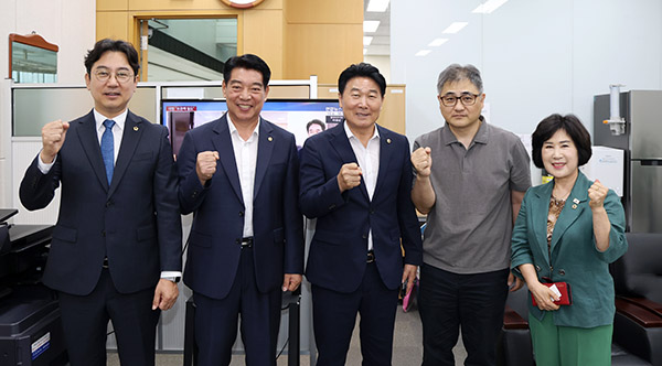 성남시의회, 여 야 지도부 시 출입 기자실 방문