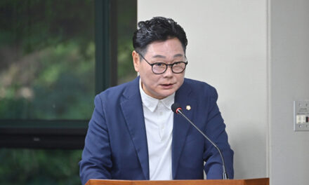 파주시의회, 김환중 의원 발의 “파주시 대형차량 인공지능(AI) 기반 보행자 감지장치 설치 및 지원 조례안”