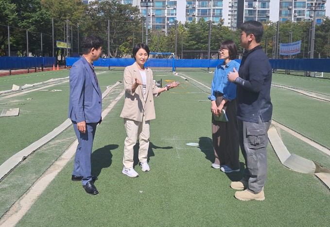 이은경 노원구의원 요청 결실…노해체육공원 풋살장 인조잔디 정비 완료