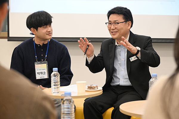 김원기 의정부시장, 취임 100일 맞아 청년들과 ‘일상 속 동행’