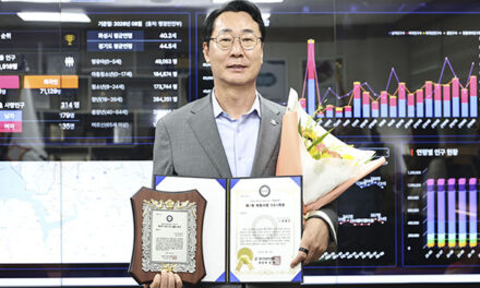 정명근 화성특례시장, ‘제2회 자랑스런 경기인 대상’ 행정부문 수상
