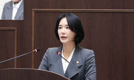광주시의회, 최서윤 부의장 “경안천엔 시멘트 폐수, 시민의 날엔 시민이 없었다” 광주시 행정 강력 질타